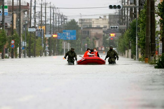 Число жертв наводнений в Японии достигло 72