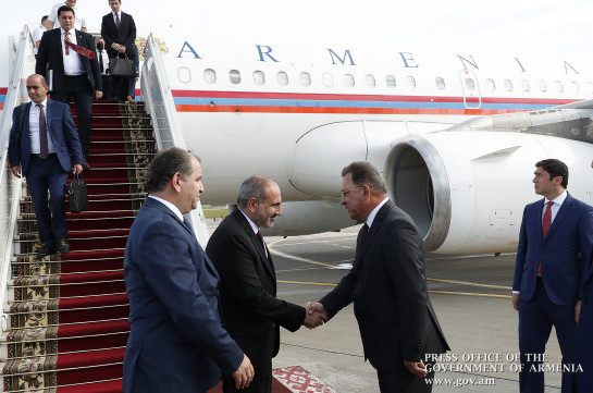 Armenian Prime Minister arrives in Belarus on working visit