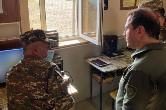 Դավիթ Տոնոյանն այցելել է ՀՀ հարավ-արևմտյան սահմանագոտի, որտեղ ՀՀ  ԶՈւ-ը տեղադրել են նոր մարտական հենակետ