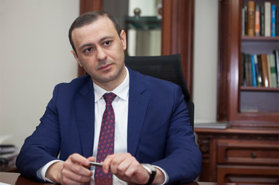 «Голос Армении»: Г-н Григорян, зачем выставлять себя и премьера на посмешище?