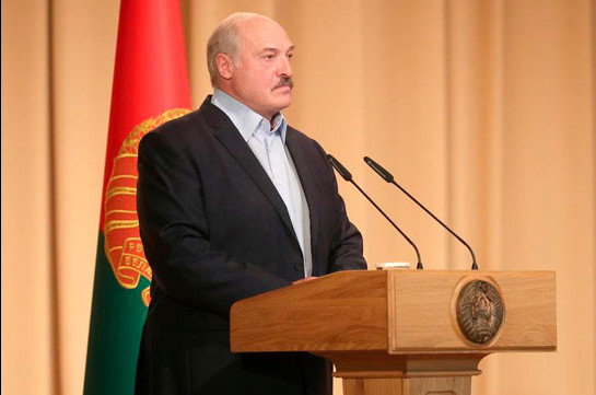 Lukashenko suggests amending Belarusian Constitution at referendum