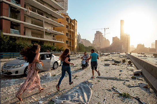 Число погибших при взрыве в Бейруте может достигать ста человек