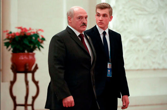 Лукашенко рассказал об оппозиционных взглядах сына