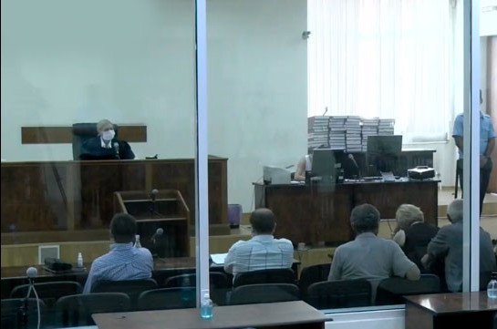 Суд по делу Роберта Кочаряна и других отложен до 8 сентября