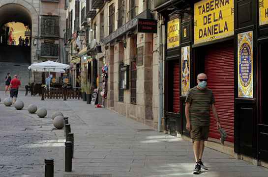 Власти Испании усиливают карантин