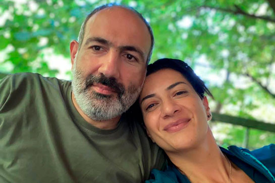 Никол Пашинян и Анна Акопян наслаждаются последними часами отпуска