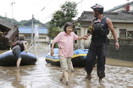 Более миллиона японцев получили приказ об эвакуации из-за тайфуна