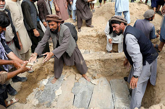 Пятеро детей погибли при попадании ракеты в дом в Афганистане