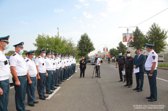 Президент Арцаха встретился с группой сотрудников дорожной полиции