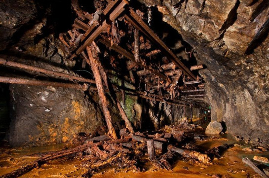В Конго 50 человек погибли при обрушении шахты