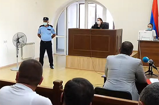 «1000 դրամների հիմնադրամն» ընդդեմ Տիգրան Ուրիխանյանի գործով դատական նիստը հետաձգվեց