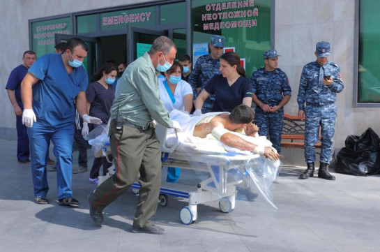 В медицинские центры Армении доставлены из Арцаха 18 раненых, из них 7 – гражданские лица, 11 – военнослужащие