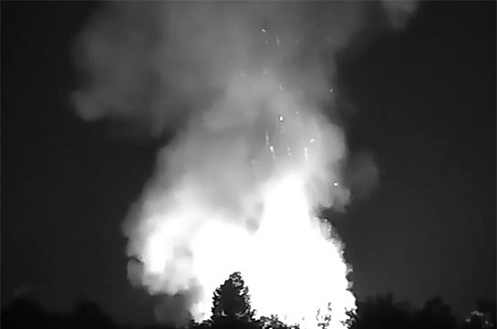 Армия обороны Арцаха поразила азербайджанскую колонну машин с боеприпасами (Видео)