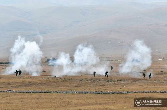 Армия обороны Карабаха перешла в контрнаступление, тяжелые бои продолжаются