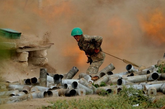 Армия обороны Карабаха уничтожила крупную группировку бронетехники