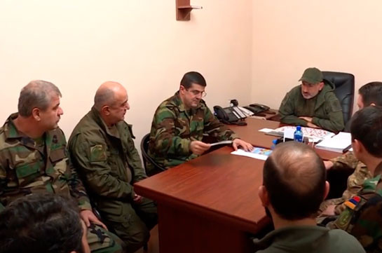 Armenia’s PM arrives in Arstakh, conducts consultation with highest commander staff (video)