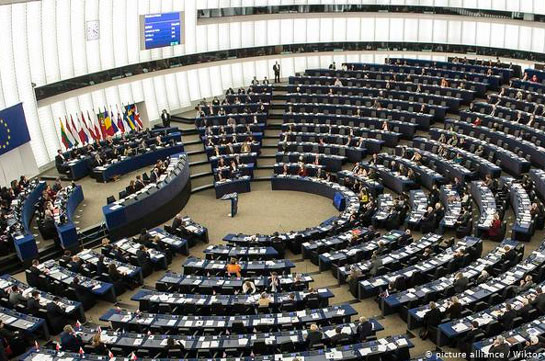 Европарламент учредил премию имени убитой журналистки, которая расследовала коррупционное дело семьи Алиева