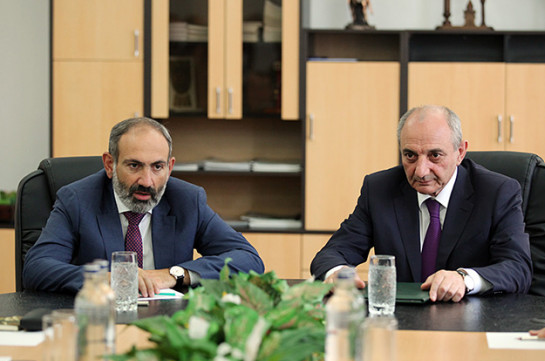 Government officials do not comment on whether Armenia’s PM met with two ex-presidents of Artsakh or not