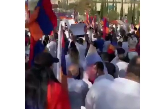 Армяне провели в Иерусалиме акцию протеста с требованием признать независимость Арцаха