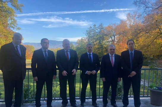 Meeting of Armenian, Azerbaijani FMs kicks off in Geneva