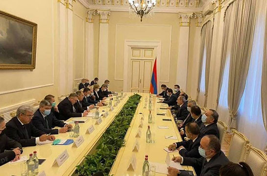 Russia’s delegation to discuss issue of humanitarian center on Karabakh and economic cooperation – Lavrov