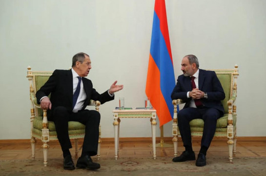 Пашинян заявил о содержательных переговорах с Лавровым