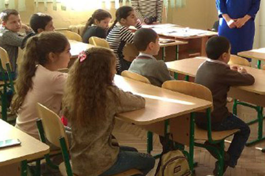 Ռուսաստանի կառավարության ֆինանսավորմամբ տարրական դասարանների շուրջ 50 հազար երեխա կստանա սննդի փաթեթներ