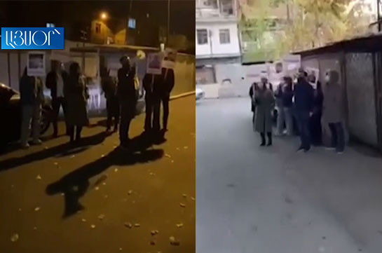 Граждане проводят акции протеста во дворах домов, где живут депутаты правящего блока «Мой шаг» (Видео)