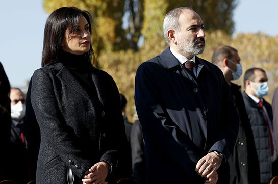 Никол Пашинян подтвердил, что Анна Акопян находилась в командном штабе Армии обороны, чтобы «выразить моральную поддержку армии»