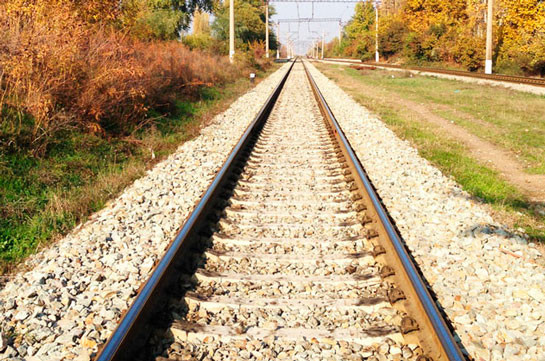 В МЧС РФ прорабатывается вопрос доставки гумпомощи в Карабах железной дорогой