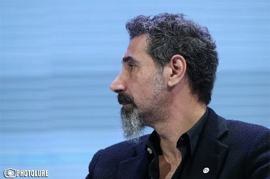 Серж Танкян призывает признать Арцах