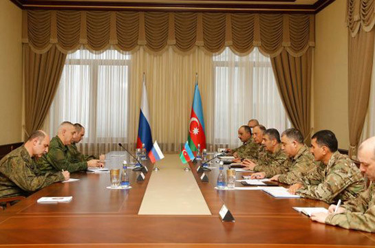 Министр обороны Азербайджана встретился с командующим миротворцев