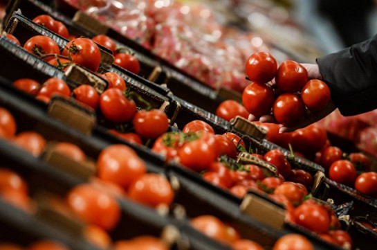 Россия с 14 декабря запрещает импорт томатов и перцев из Армавирской области Армении