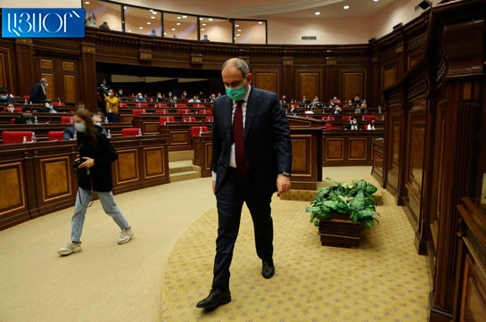 Более 60 деятелей науки, образования, культуры и искусства требуют отставки премьер-министра Никола Пашиняна