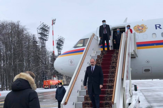 Самолет Пашиняна прибыл в Москву (Видео)