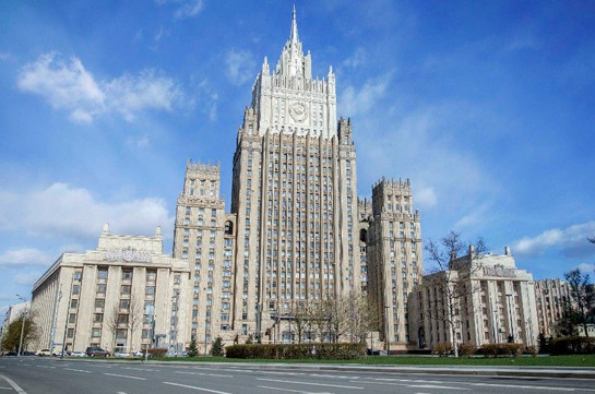 Москва не предлагала Еревану отдать Азербайджану семь районов и забыть про статус Карабаха - МИД РФ ответил Пашиняну