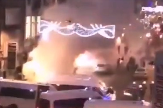 В Брюсселе демонстранты сожгли полицейский участок (Видео)