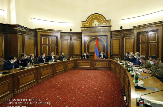 Заседание Совбеза Армении состоялось под руководством Пашиняна и президента Нагорного Карабаха