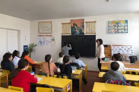 Շուշիի միջնակարգ դպրոցը գործում է Ստեփանակերտում