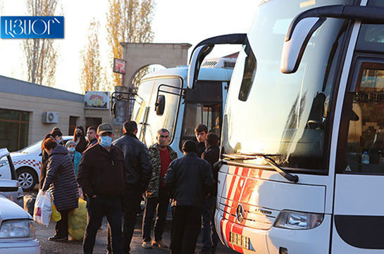 Около 40 беженцев вернулись в Степанакерт за сутки