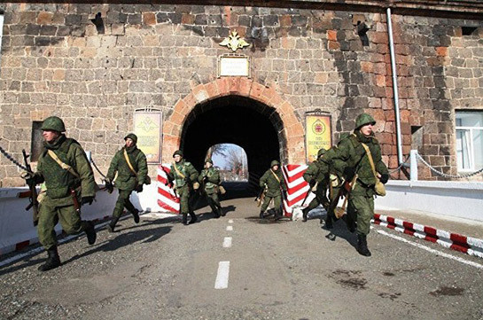 Ереван заявил о возможности передислокации части военной базы России на восток Армении