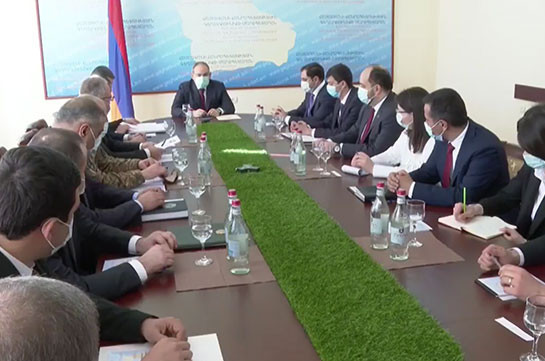 Armenia’s PM discusses security environment issues in Gegharkunik province