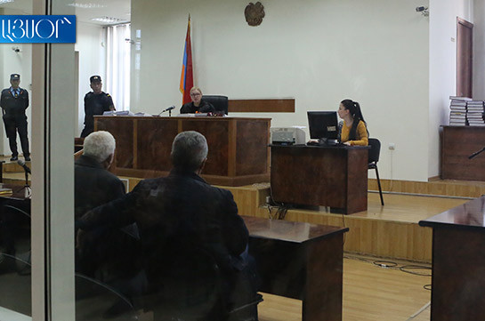 Адвокаты Роберта Кочаряна в знак протеста покинули заседание суда, заседание отложено