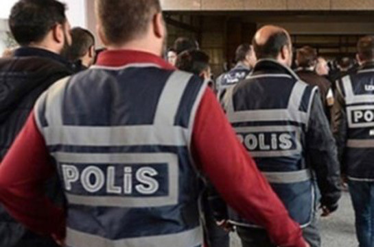 Турецкий суд освободил 10 задержанных адмиралов