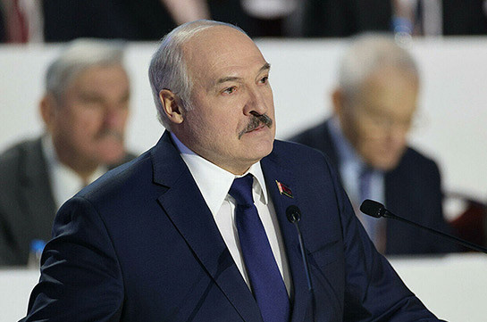 Лукашенко сообщил о предложении Алиева «поднять Армению»