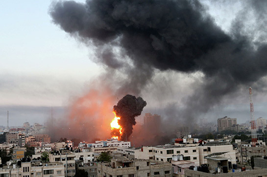Число погибших при израильских ударах по сектору Газа выросло до 67