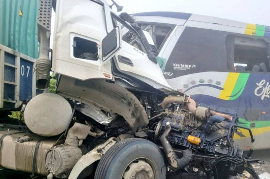 Էկվադորում ավտոբուսը բախվել է բեռնատարին, կա 9 զոհ