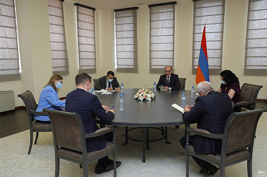 Ара Айвазян подчеркнул на встрече с послами стран-сопредседателей МГ ОБСЕ необходимость вывода азербайджанских ВС с территории Армении