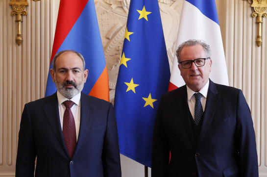 Франция рядом с Арменией – можете сейчас и впредь также полагаться на нас: состоялась встреча Никола Пашиняна и Ришара Феррана