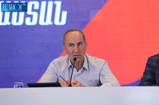 Роберт Кочарян: Предложение по вопросу Мегри было сделано Алиевым, но не было официально оформлено